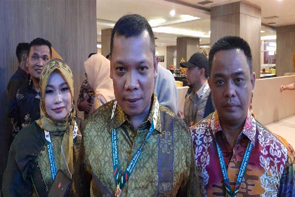 Pj Wako Pekanbaru Hadiri Malam Welcome Dinner Apeksi 2022 di Padang