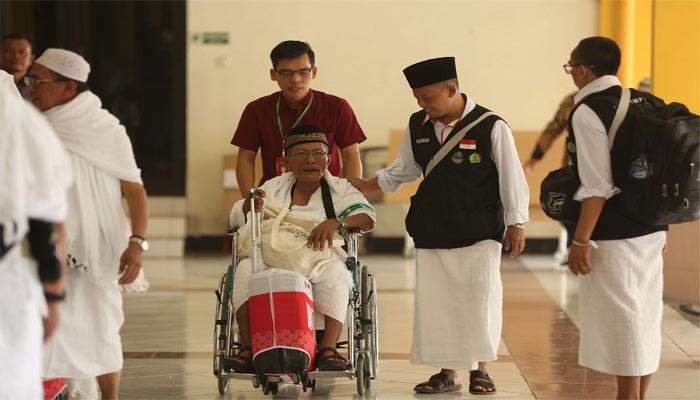 Plt Kakanwil Kemenag Riau Himbau Seluruh Petugas Berikan Pelayanan Prima