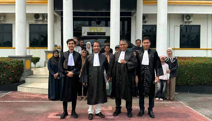 Sidang Praperadilan Mantan Kades Rawa Mekar Jaya Ditunda, Polres Siak Tak Hadir