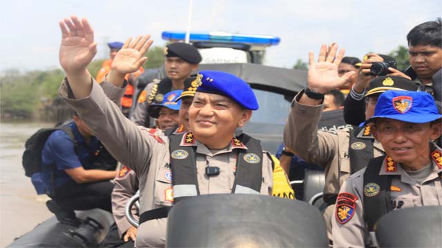 Patroli Perairan, Kapolda Riau Pastikan Masyarakat Terlayani dengan Baik