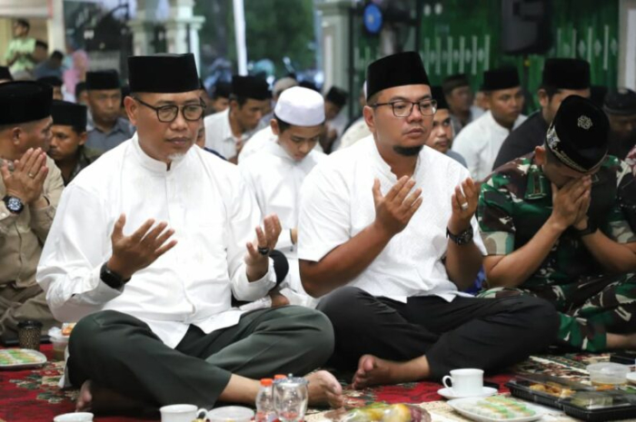 Ketua DPRD Inhil Pererat Sinergi Lewat Buka Puasa Bersama di Rumah Dinas