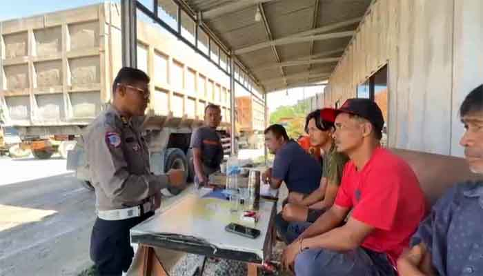 Ditlantas Polda Riau Gencarkan Edukasi Keselamatan dan Penertiban Kendaraan Angkutan Barang