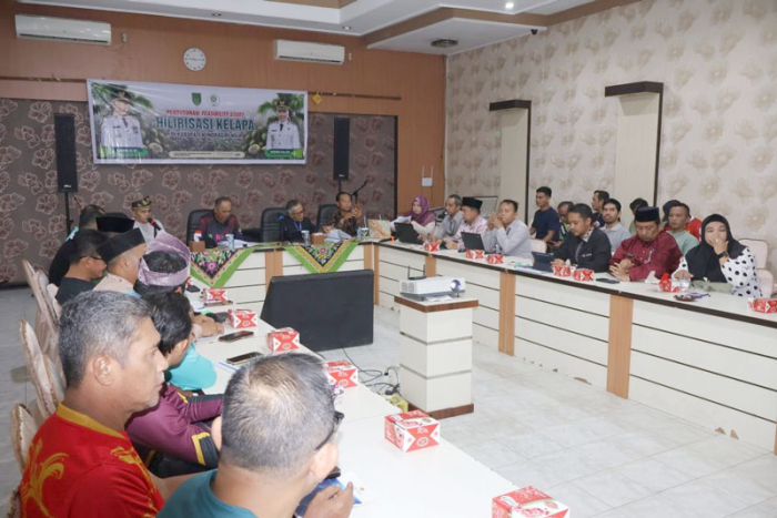 Bupati Hadiri Rapat Laporan Akhir Feasibility Study Hilirisasi Kelapa di Inhil