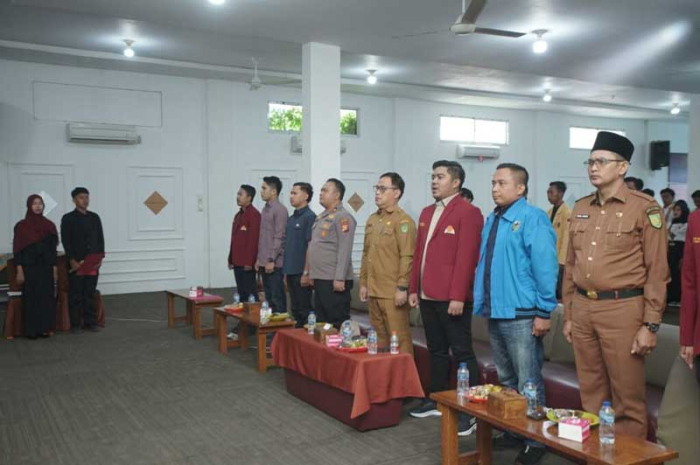 Diwakili Kepala Kesbangpol, Bupati Hadiri Pengukuhan HIMA Persis Inhil