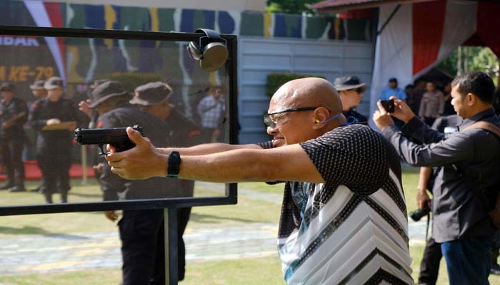 Polda Riau Gelar Lomba Menembak “Kapolda Cup” Peringati Hari Bhayangkara ke-79