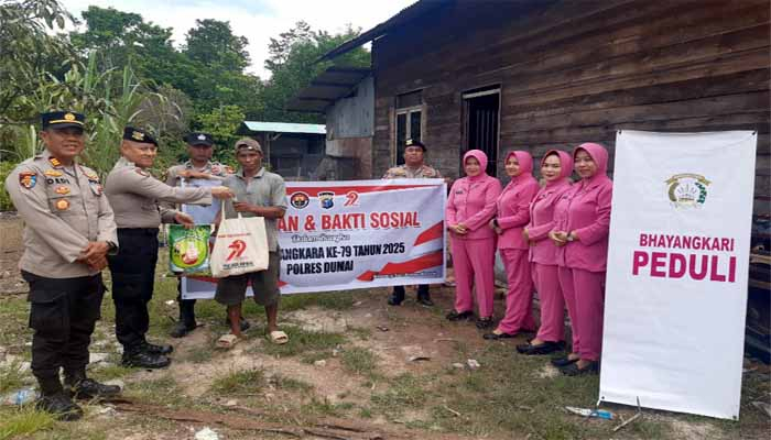 Polsek Dumai Barat Gelar Bakti Sosial di Kelurahan Purnama Peringati Hari Bhayangkara ke-79